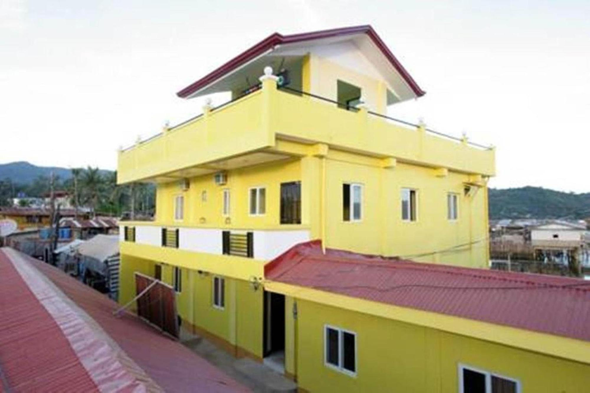 Luis Bay Travellers Lodge Coron Exterior photo