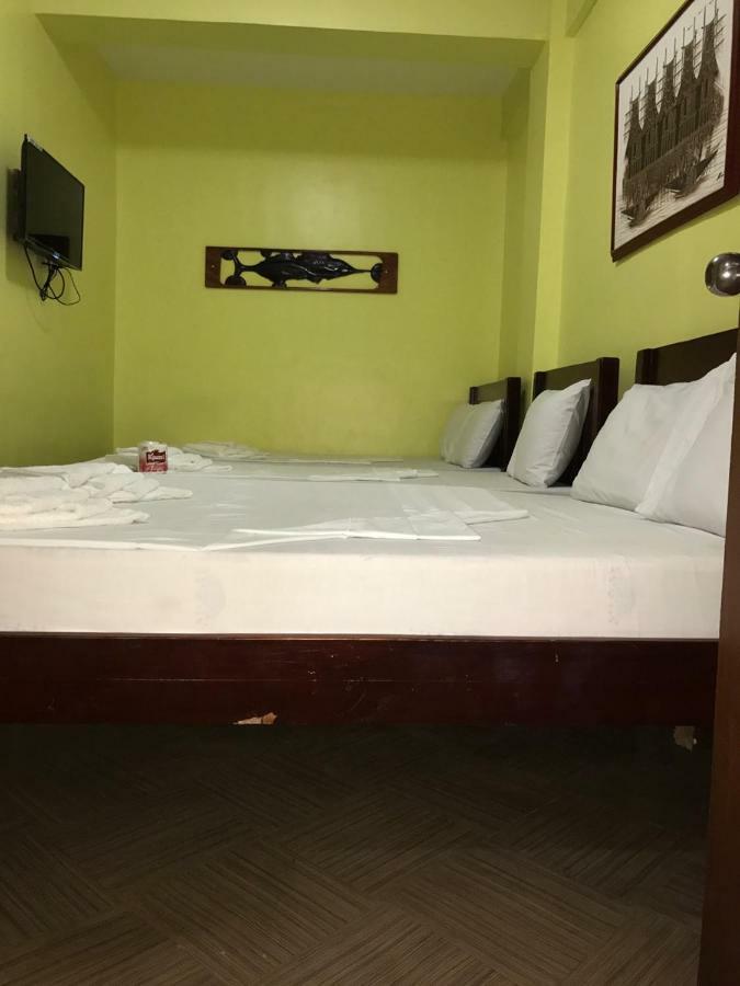 Luis Bay Travellers Lodge Coron Exterior photo
